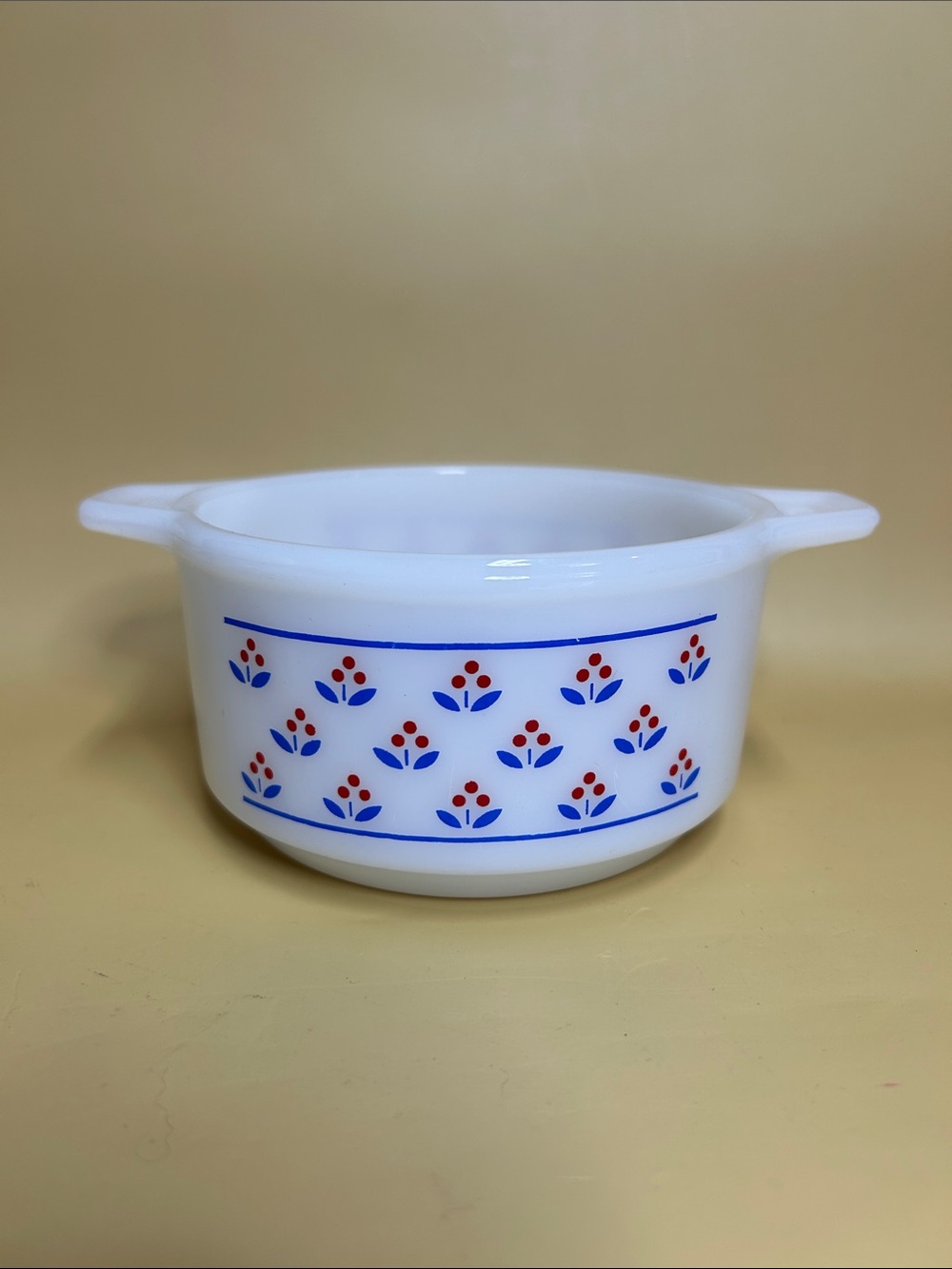 Vintage Pyr-O-Rey Dynaware Red and Blue Floral Pattern Dish 4.5 inches no lid